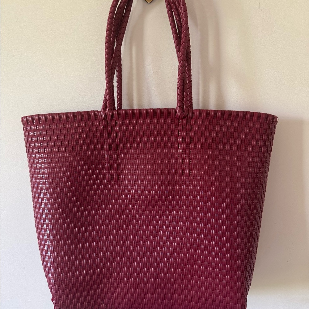 Mimmi Traveller Tote in Amarena